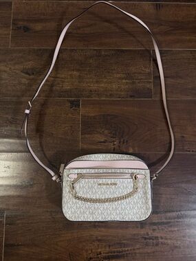 Michael Kors Signature Jet Set Chain East West Crossbody Blush